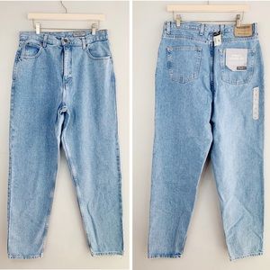 NWT Eddie Bauer Women’s Loose Fit Mom Jeans Sz 14